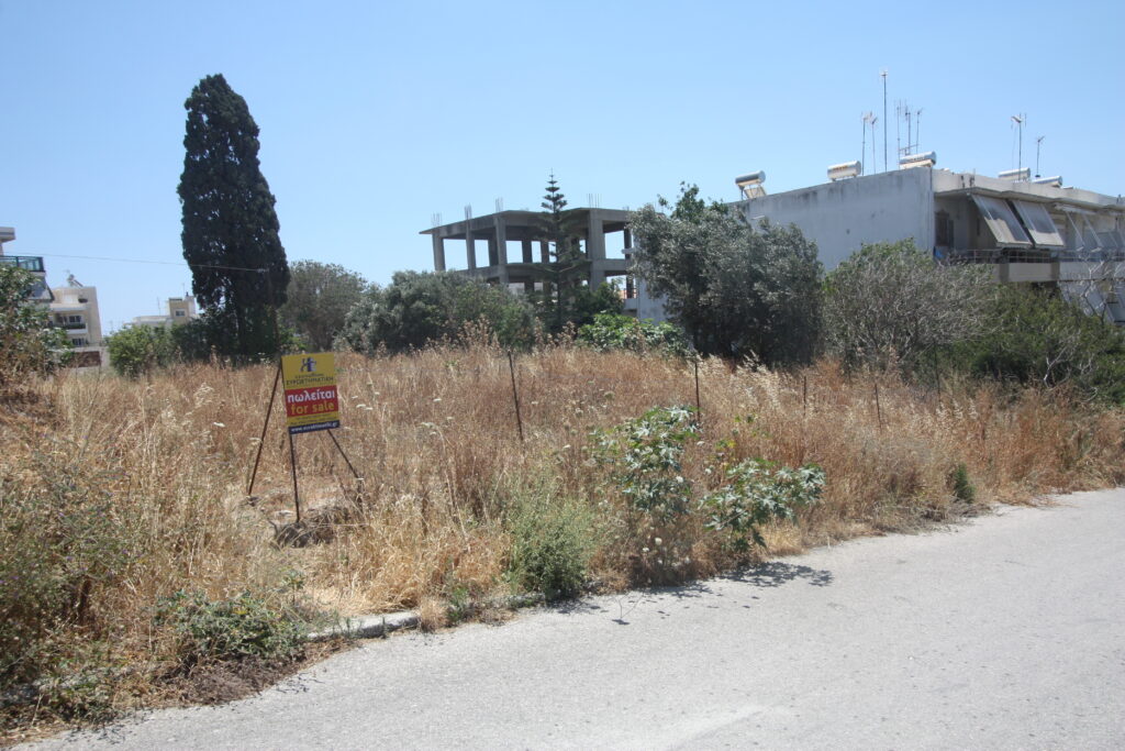 Plot of land in the city of Rhodes