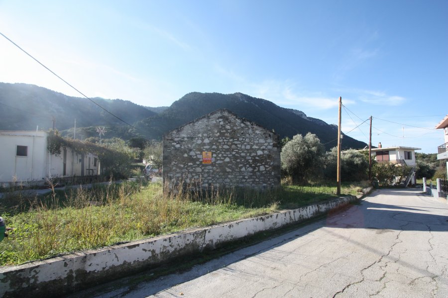 Plot of land in Salakos