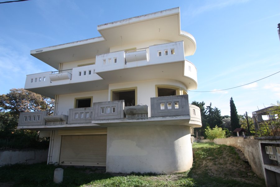 Detached Building in Ixia